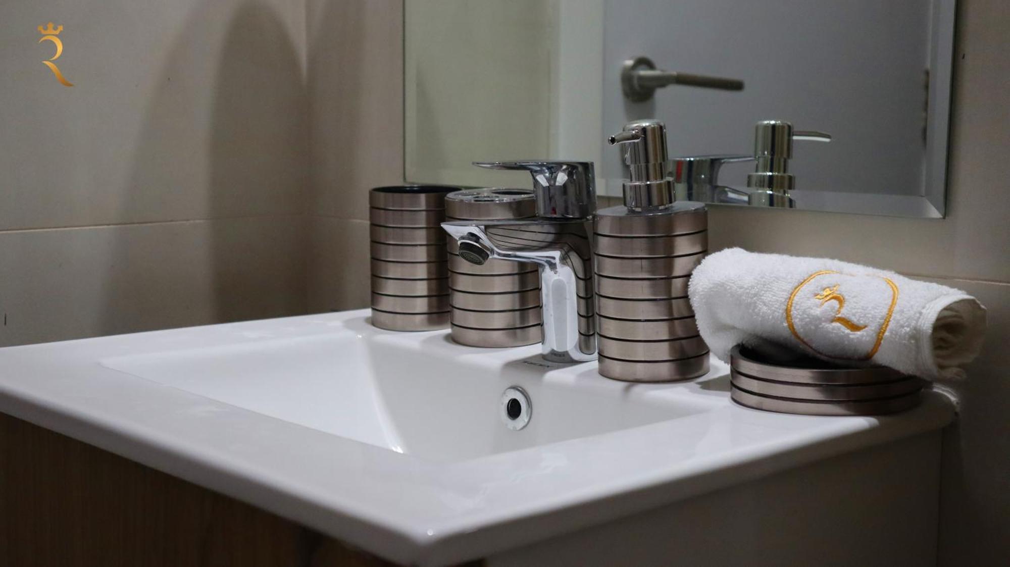 Apartment Glen 2br Duplex Masdar *